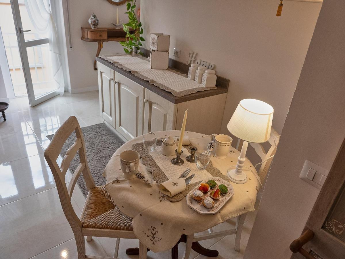 Ave Home Luino Luaran gambar